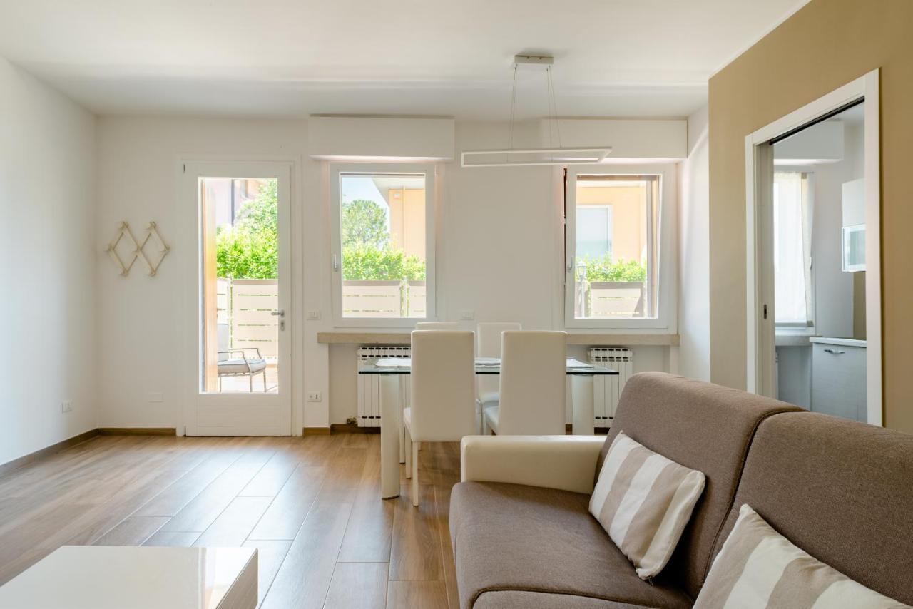 So&Mi Apartment Sirmione Luaran gambar